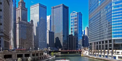 Chicago River and downtown buildings